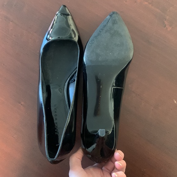 Zara, patent kitten heel, size 8.5 - Picture 3 of 3